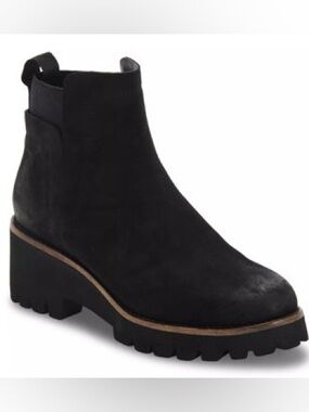 Blondo Danika Waterproof Bootie size 10